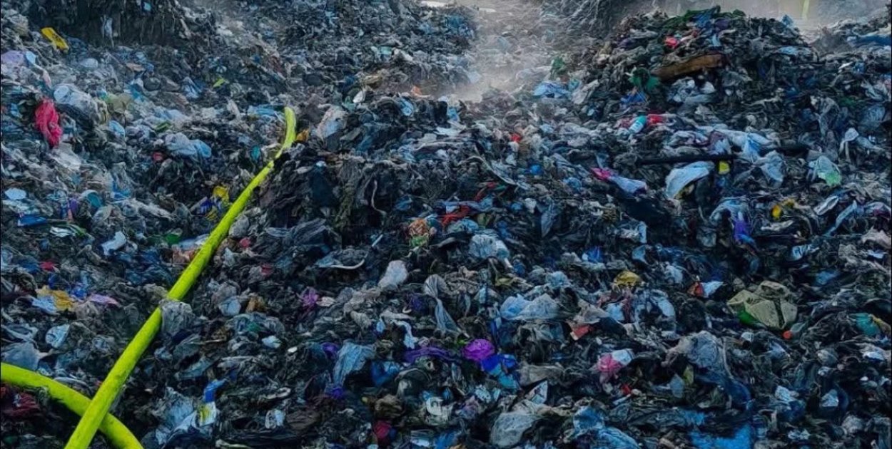 Groźny pożar sortowni odpadów w gminie Mirosławiec.